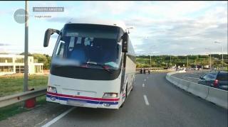 Şoferul autocarului din care a căzut o femeie, în Botoşani, cercetat penal