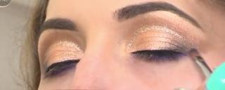 Un nou trend în materie de make-up a luat avânt, în ultimii ani, în România