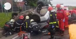 Joia neagră pe şoselele din România. Vremea rea şi neatenţia şoferilor au luat mai multe vieţi pe drumurile din ţară