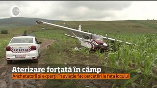 Un avion de mici dimensiuni, aterizare forțată în câmp. Cauzele incidentului încă nu au fost stabilite