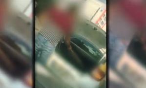 Şoferiţă ameninţată cu bâta de un taximetrist în traficul din Capitală. Scena teribilă a fost filmată