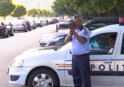 Este oficial! Radarele de pe maşinile de poliţie trebuie semnalizate, au decis deputaţii