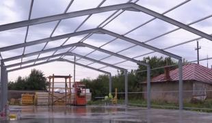 Ţeapa de zeci de mii de euro a unor falși constructori. Noua escrocherie şi-a atras victimele pe Internet