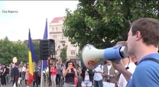 Modificările Codului Penal au scos românii în stradă atât în Capitală cât şi în marile oraşe ale ţării