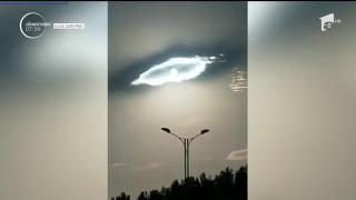 Locuitorii unui oraş din nordul Chinei au avut parte de un peisaj bizar pe cer