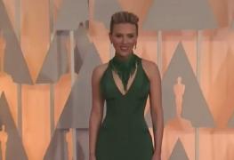 Scarlett Johansson, criticată pentru un rol