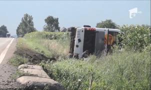 Copiii care s-au răsturnat cu autocarul în Suceava mergeau în vacanţă, în Bulgaria