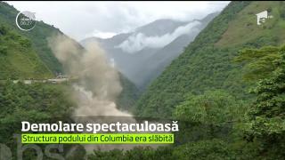 Imagini spectaculoase de la demolarea unui pod din Columbia