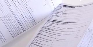 Cozi infernale pentru depunerea declaraţiei unice la Fisc