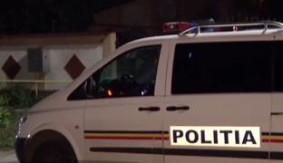 Angajata care şi-a înjunghiat şeful la o fabrică din Orăştie, reţinută pentru 24 de ore