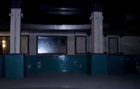 Piscina din Casa Poporului. În subsolurile clădirii există un centru SPA, care ar putea deveni funcţional