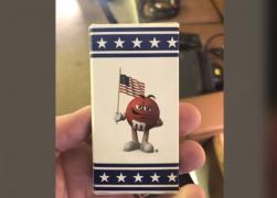 Trump, răsfățatul Casei Albe. Bomboanele preferate vin ambalate în cutii personalizate