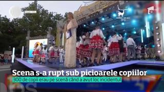 Festivalul Mamaia Copiilor s-a încheiat cu momente de panică. Scena s-a rupt sub picioarele copiilor