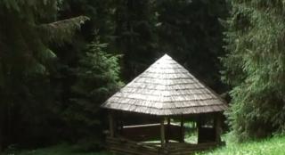 Cabane vânătoreşti, în județul Vâlcea, renovate pentru turiști