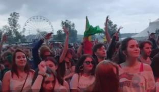 Apel inedit al poliţiei pentru tinerii de la Electric Castle: "Dacă răciţi, aveţi grijă ce pastile luaţi!"