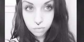 O chelneriță din Georgia, Statele Unite, este eroină pe Internet. Fata i-a dat o lecţie unui bărbat care a ciupit-o indecent