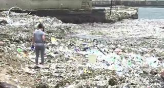 Paradisul din Caraibe se transformă într-o groapă de gunoi. Plaje întregi au fost acoperite de deşeuri