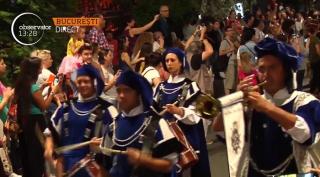 Festivalul Internaţional de Teatru a transformat străzile Capitalei în adevărate scene uriaşe