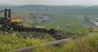 Clipe dramatice în mina Peşteana Nord din judeţul Gorj. Un bărbat a murit după ce a fost prins într-un utilaj