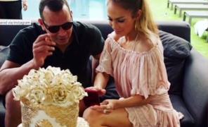 Jennifer Lopez a împlinit 49 de ani. Cum şi-a sărbătorit artista ziua de naştere
