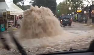 Atena, lovită de inundații, la două zile după incendiile devastatoare