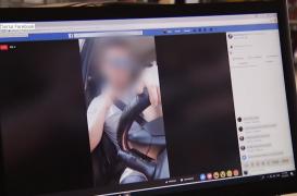 Fenomenul live-urilor din trafic ia amploare. În goana după like-uri, șoferii se uită mai mult la telefon decât la drum