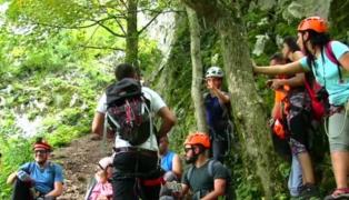 Turiștii din Israel, aventură la înălțime, în Munţii Apuseni