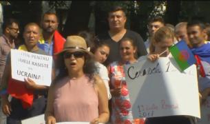 Manifestație a romilor în București la ambasadele Italiei și Ucrainei, contra rasismului
