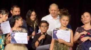 La 11 ani, un copil extrem de talentat din Ploieşti a câştigat a cincea ediţie a Concursului "ALLEGRIA"