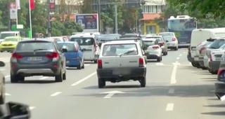 Taxa auto se întoarce. Toţi şoferii care au maşini poluante vor fi taxaţi, anunţă ministrul Mediului
