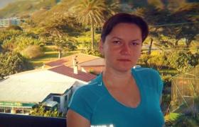 Apropiații polițistei din Gorj, care s-a sinucis după ce şi-ar fi executat mama şi copilul, ar fi ascuns depresia femeii pentru a-i proteja cariera