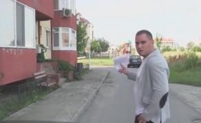 Un consilier local din Slatina a iniţiat un proiect de hotărâre ca să mute o bancă din faţa unui bloc