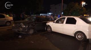 Accident cu trei victime în cartierul Rahova, din București. Două mașini s-au izbit frontal din cauza unui taxi oprit pe avarii