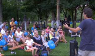 Spectacol captivant pentru cei mici în Grădina Valorilor Româneşti