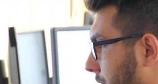 Românii sunt inventivi atunci când îşi aleg numele firmei