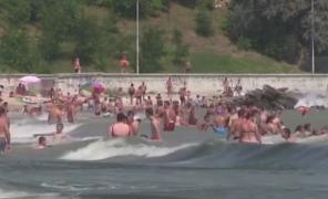 Zece oameni s-au înecat în mare în acest sezon. Semnalul de alarmă al salvamarilor