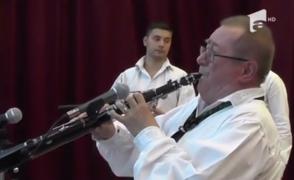 Celebrul taragotist Dumitru Fărcaş s-a stins din viaţă, în urma unui infarct.  Îndrăgitul artist avea 80 de ani