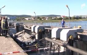 Trei oameni au trecut pe lângă moarte, la Târgul Mureş, din cauza vitezei şi a unui cauciuc care a explodat