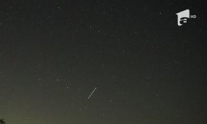 Românii stau în aceste nopţi cu ochii pe cer. Perseidele au cea mai bună vizibilizate la mijlocul lunii august