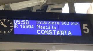 Trenuri cu 300 de minute întârziere, după ce un marfar s-a prăbuşit de pe un pod din Craiova