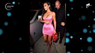 Celebra păpuşă Barbie are concurenţă serioasă. Kim Kardashian a făcut furori după ce a îmbrăcat o rochiţă roz bonbon!