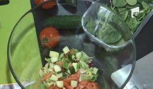 Cum să mâncăm sănătos în vacanță. Care sunt sfaturile specialiştilor