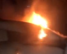 Imagini dramatice la bordul unui avion de linie rusesc, după ce motorul aeronavei a luat foc