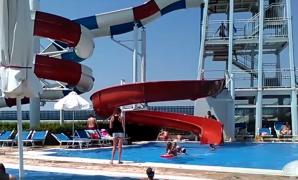 Un poliţist aflat în timpul liber a salvat un copil de 4 ani de la înec, într-un ştrand din Murighiol