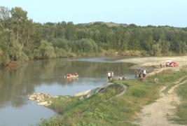 Tragedie într-o familie din Neamț. Un băiat de 11 ani a mers la scăldat, însă a pierit în apele Siretului