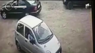 Bărbat atacat cu ranga într-un service auto din Dâmboviţa. Agresorul a fost lăsat în libertate