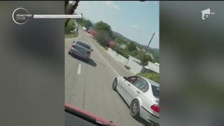 Mărturia șoferului mașinii atacate în stil mafiot la Vidra, în Vrancea: ”Dacă opream, era mai rău!”