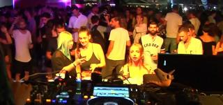 Petrecerile private, distracţia care prinde tot mai mult în viaţa de noapte a bucureştenilor