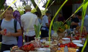 Petrecere mare în echipa serialului "Fructul Oprit". Actorii au sărbătorit începerea sezonului doi