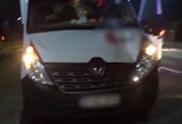 Neamț: Pensionar lovit mortal de o mașina de curierat, după ce a traversat printr-un loc nepermis